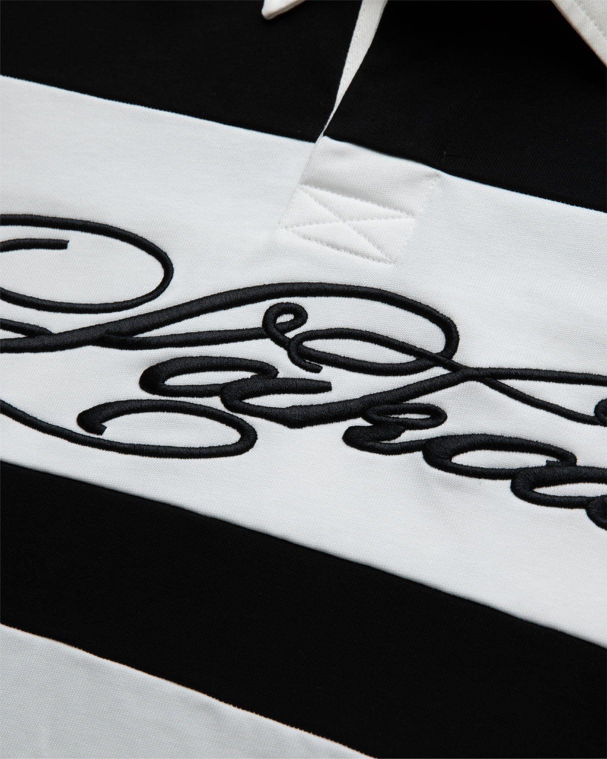 Vintage-Inspired Rugby Jersey - Black/White