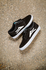 Griffin - Black Suede