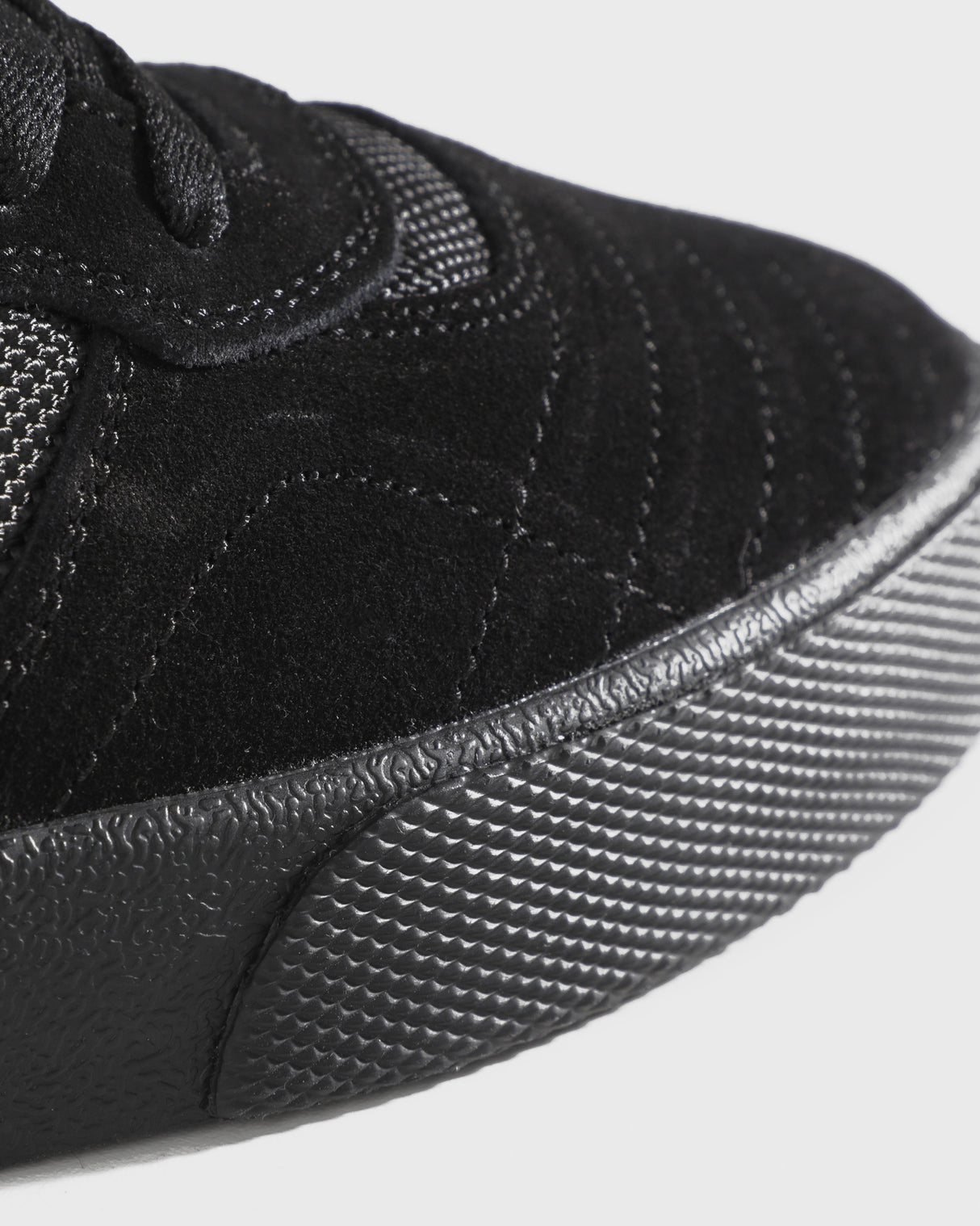 Cambridge - Black/Black Suede
