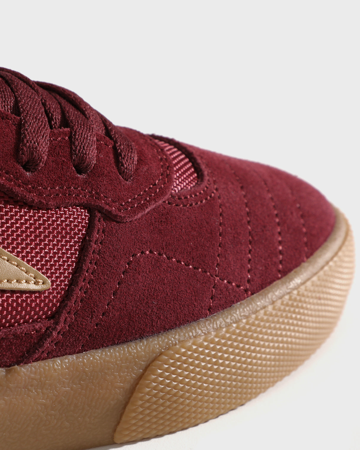 Cambridge  -  Burgundy Suede