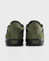 Essex - Black Gator Gold