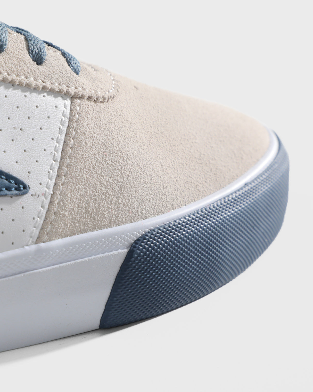 Manchester - White Suede Navy Perf
